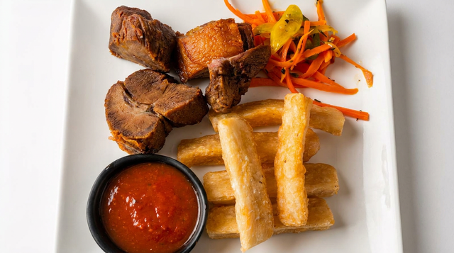 Yuca Cocida o Frita.